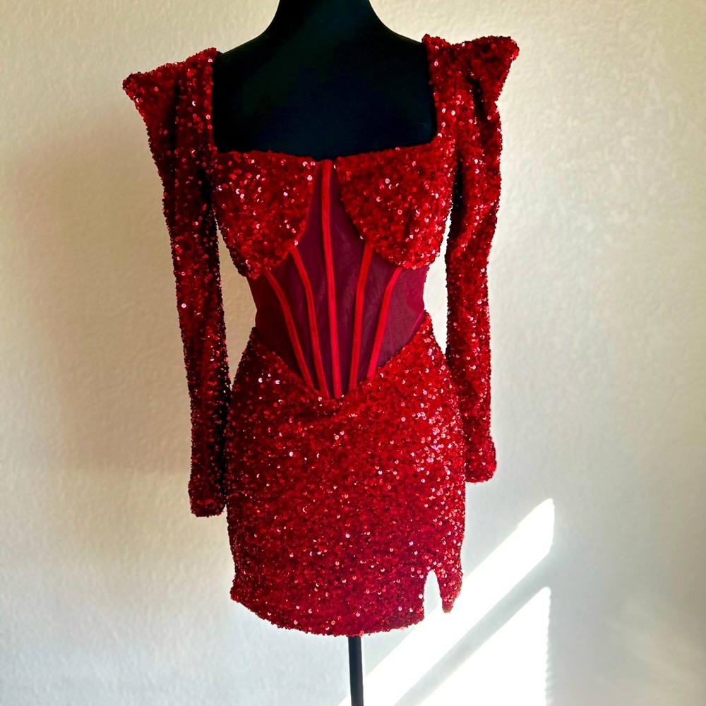 PROM OR NIGHT DRESS
